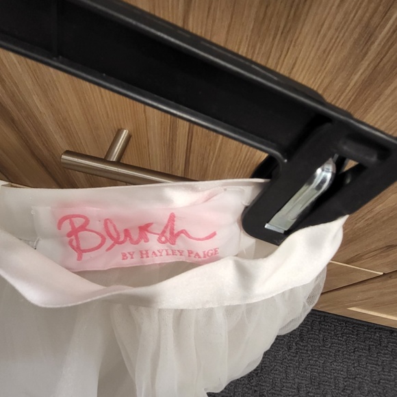 Detachable Designer Wedding Dress Train - Picture 5 of 7